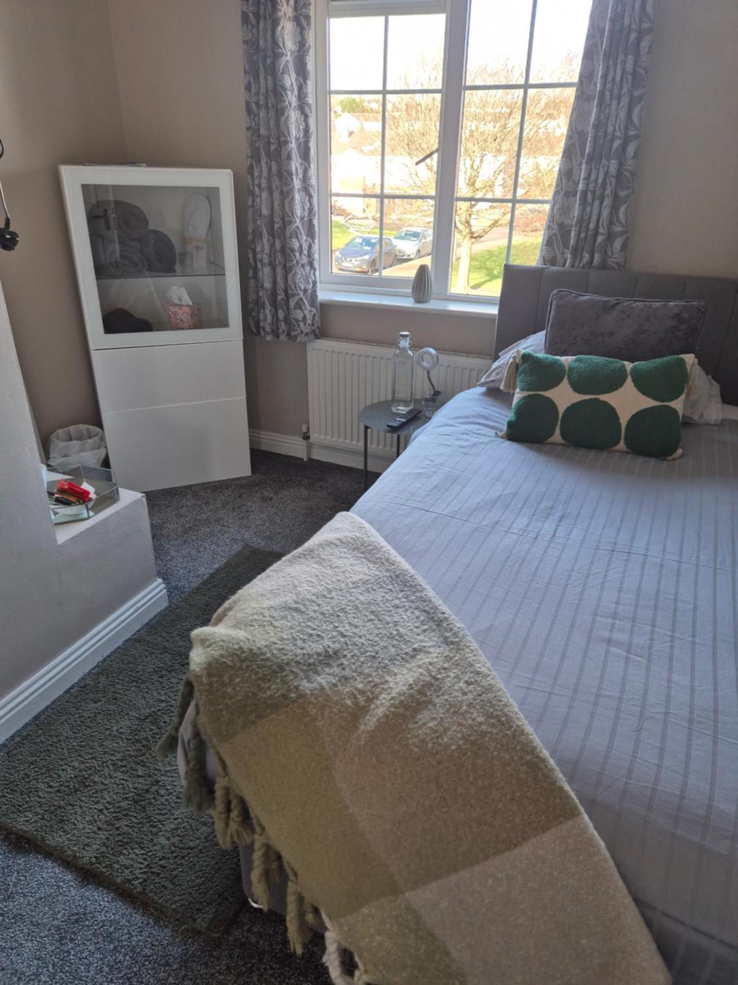 Hotel Dun Eoin Carrigaline Extérieur photo